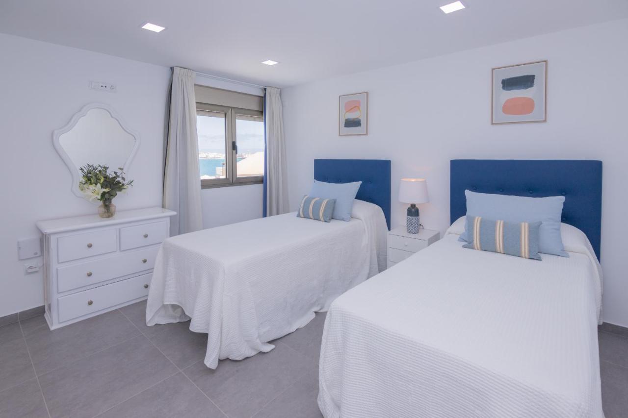 Apartment Holiday 5 Beachfront Corralejo By Holidays Home Exterior photo